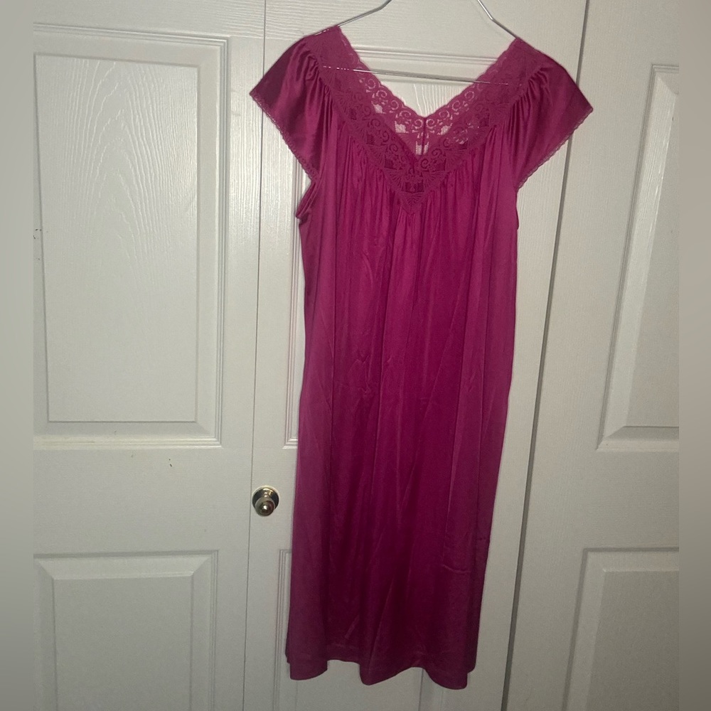Pink Vanity Fair Nightie/slip